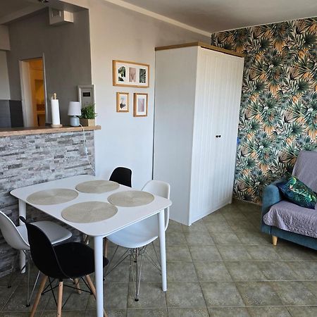 Apartament Sloneczny ชวีโนวิชแจ ภายนอก รูปภาพ
